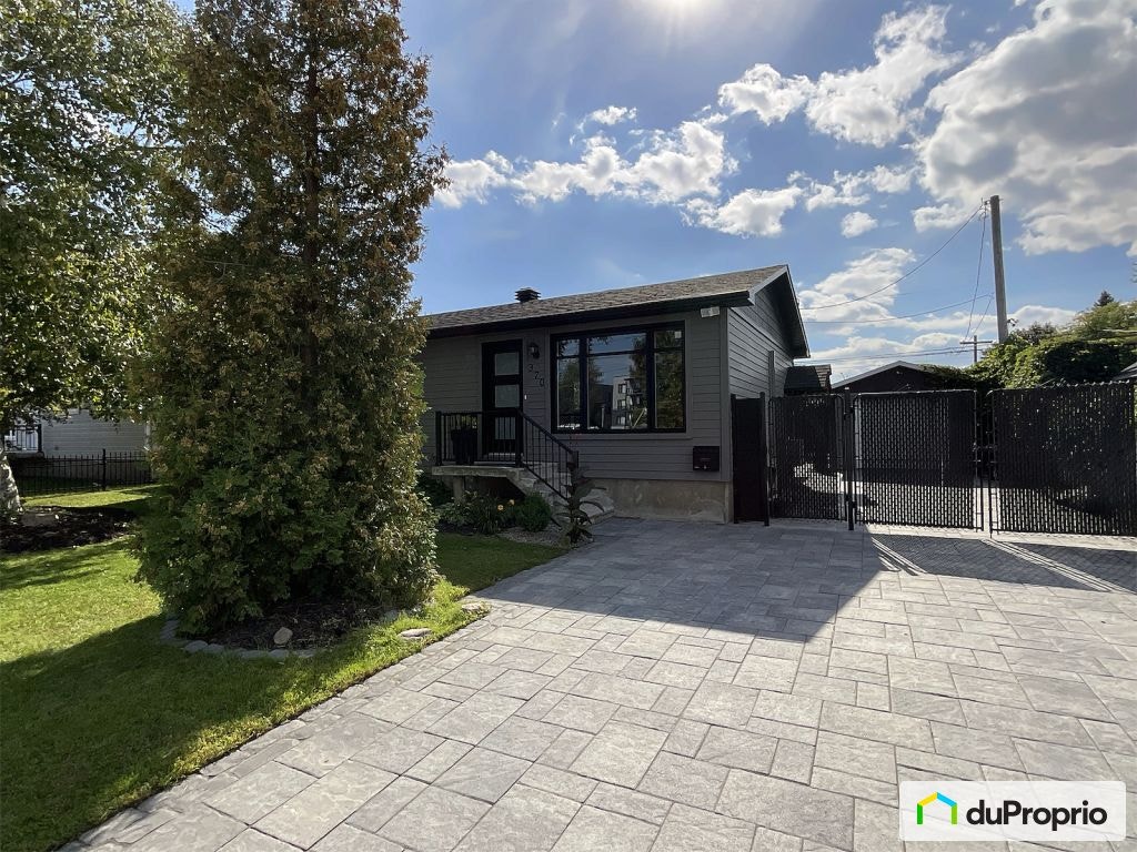 $640,000 - Bungalow for sale in Salaberry-De-Valleyfield — photo 1