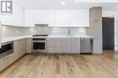 235 5311 CEDARBRIDGE WAY Richmond, British Columbia