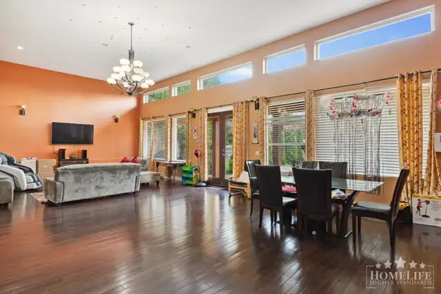 Spacious 5-Bed Family Home in North Delta in Long Term Rentals in Delta/Surrey/Langley - Image 7