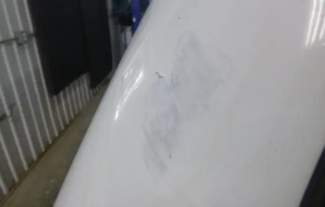 2007 - 2013 Chevrolet Silverado 6'6 50 Olympic White Truck Cap in Other Parts & Accessories in Kitchener / Waterloo - Image 6