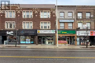 Prime Bloor Street West retail with exceptional foot traffic at the Bathurst intersection. 2,100 sqf...