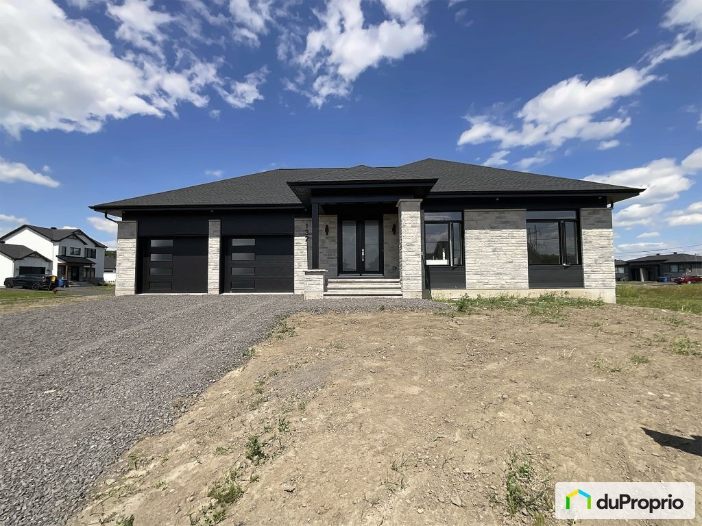 $849,000 - Bungalow for sale in Laurier-Station — photo 1