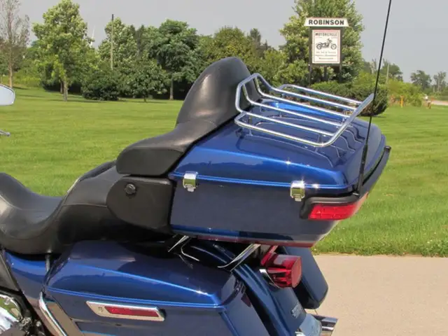 2017 Harley-Davidson FLHTK Electra Glide Ultra Limited Low New D in Sport Touring in Leamington - Image 20