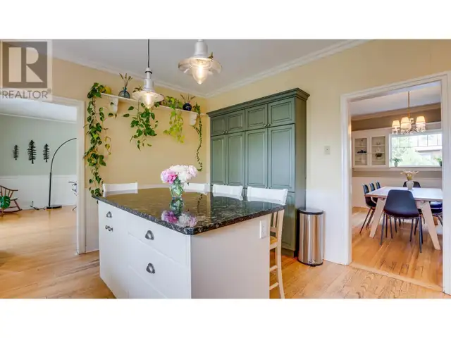 2302 23 Avenue Vernon, British Columbia in Houses for Sale in Vernon - Image 8