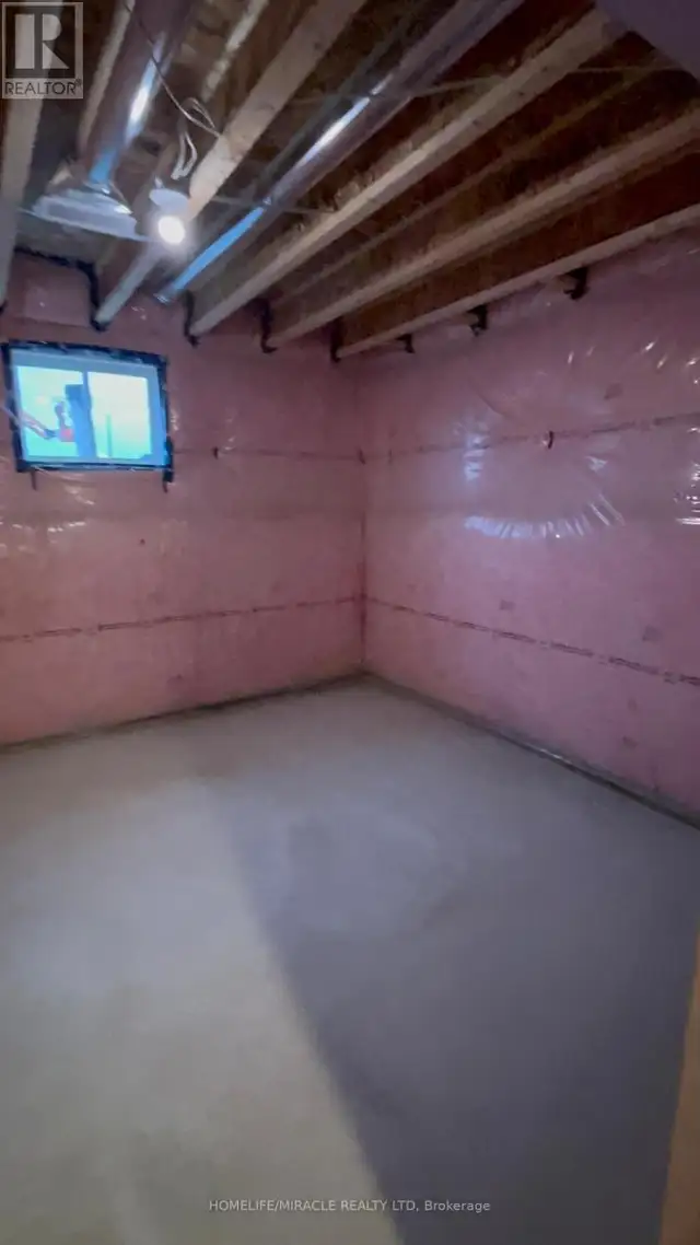 41 LOWER STREET Barrie, Ontario in Long Term Rentals in Oakville / Halton Region - Image 39