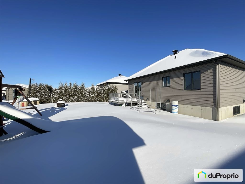 $439,000 - Bungalow for sale in ND-Du-Bon-Conseil — photo 2