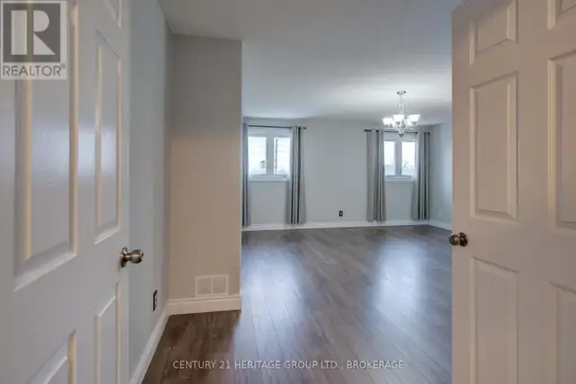 456 WESTON CRESCENT Kingston (East Gardiners Rd), Ontario in Houses for Sale in Kingston - Image 32
