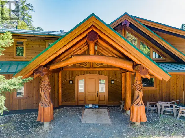 1100 Keith Rd Qualicum Beach, British Columbia in Houses for Sale in Parksville / Qualicum Beach - Image 5