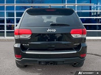 The odometer is 62 093 kilometers below market average! Diamond Black Crystal Pearl 2018 Jeep Grand... (image 4)