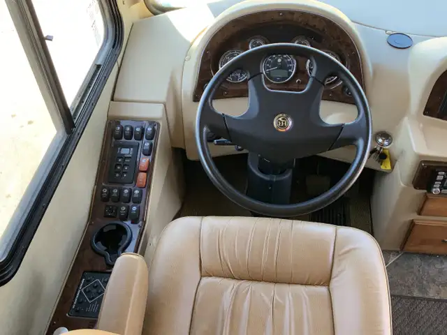 2011 Holiday Rambler Ambassador 36PFT in RVs & Motorhomes in Barrie - Image 37