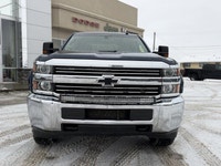 *About This Used Chevrolet Silverado 2500HD for sale in Alberta* This Chevrolet Silverado 2500HD boa... (image 9)