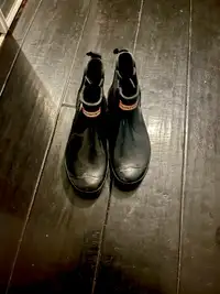 Hunter women’s boots size 8