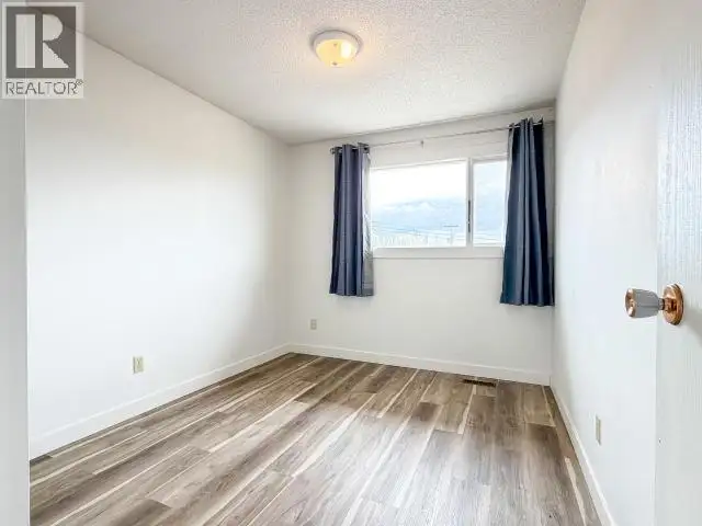 18-20 HARPER STREET Faro, Yukon in Houses for Sale in Whitehorse - Image 25