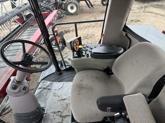 2012 Case WD1203 in Farming Equipment in Swift Current - Image 7