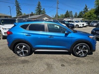 The 2017 Hyundai Tucson Limited is a stylish compact SUV that delivers a premium blend of performanc... (image 5)