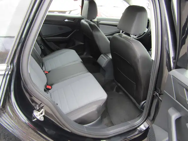 2026 Volkswagen Jetta Comfortline Leather Low KM | CarPlay || Ba in Cars & Trucks in Calgary - Image 29