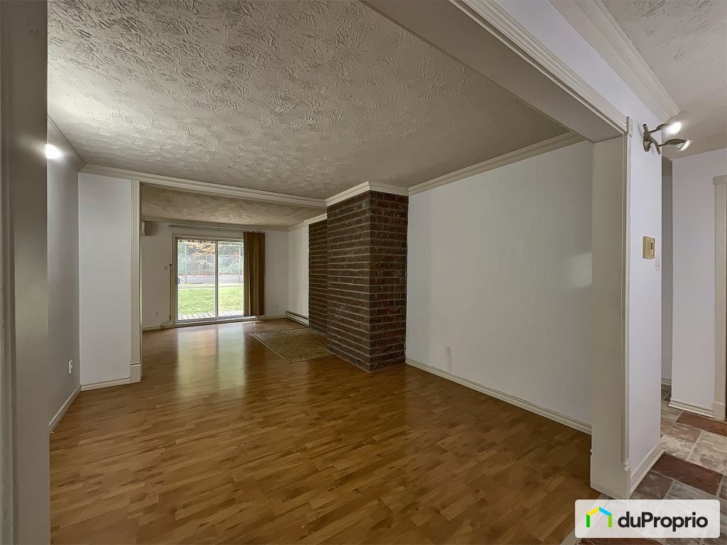 $360,000 - Condominium for sale in Sherbrooke (Jacques-Cartier) — photo 2