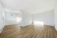 Amenities: Keyless Entry • City Views • Air Conditioning Suite & Building: Spacious bachelor, one-be... (image 4)
