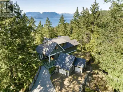 SPECTACULAR Water Views of the Sunshine Coast! Welcome to 894 Schooner Lane, near Bluewater and Bowe...