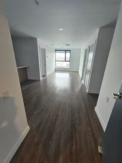 Beautiful 2 Bedroom Apartment – 6th Floor with Stunning Views