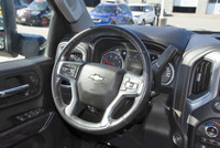 . Other Equipment Electric Mirrors, Fog Lights, Heated Mirrors, Rear Tow Hook, Retractable Mirrors,... (image 6)