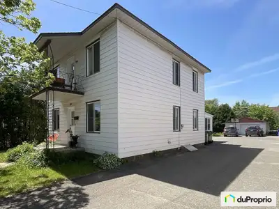 Duplex situé au coeur de Joliette à proximité du centre-ville, du cégep, des écoles, de la rivière e...