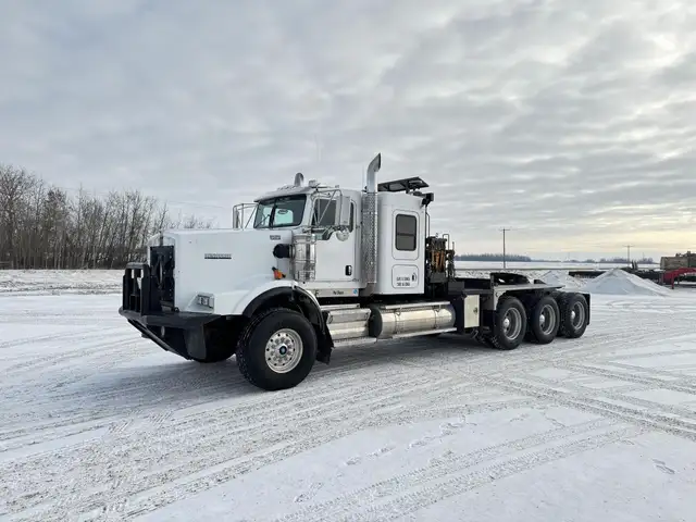 2009 KENWORTH C500 in Heavy Trucks in Saskatoon - Image 3