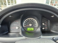 Experience the reliable and versatile 2007 Kia Sportage in a stunning blue finish with front-wheel d... (image 7)