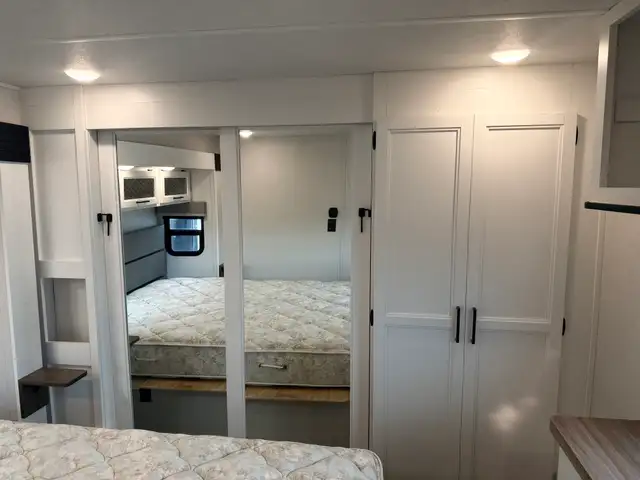 2022 Forest River CRUSADER 382 MBH in Travel Trailers & Campers in St. Albert - Image 47