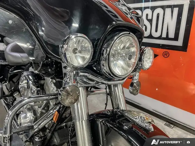 2006 Harley-Davidson FLHTI ELECTRA GLIDE STD in Sport Touring in Calgary - Image 19