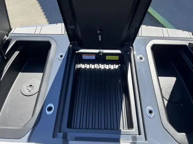 2024 Moomba Mojo in Powerboats & Motorboats in Edmonton - Image 6