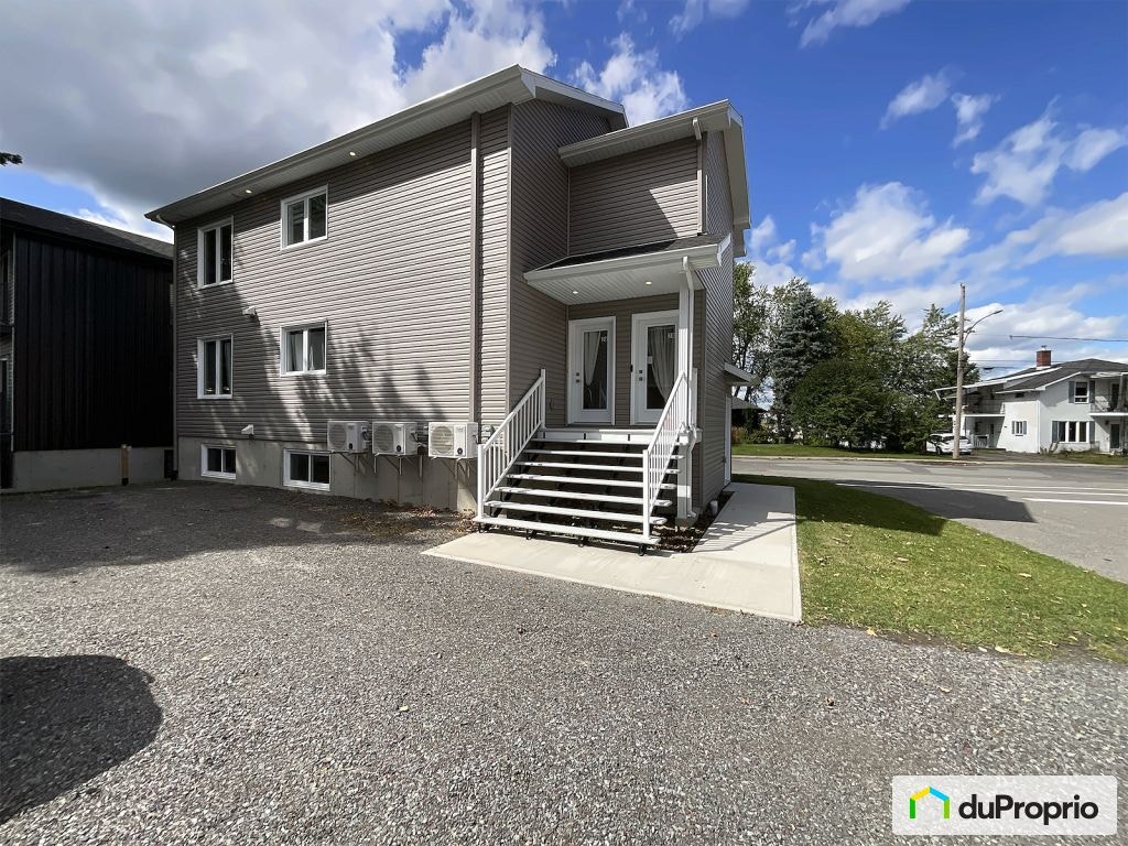 $680,000 - Triplex for sale in Princeville — photo 3