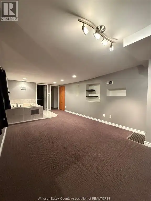 647 Irvine AVENUE Unit# 301 Windsor, Ontario in Condos for Sale in Windsor Region - Image 25