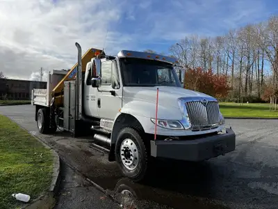 2013 International DuraStar 4300 Dump Truck With Crane Air Brakes 6.4L V8 Engine Hours : 3321 PTO Ho...