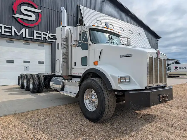 2008 KENWORTH T800 in Heavy Trucks in Saskatoon - Image 6