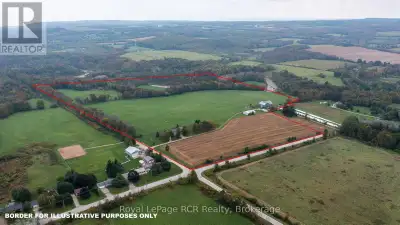 70 acre corner farm with natural gas and a full set of buildings. Approximately 50 acres workable th...