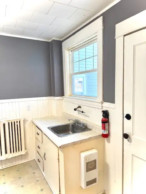 815A Main - Beautifully updated 2BR, BLACKS HARBOUR in Long Term Rentals in Saint John - Image 6