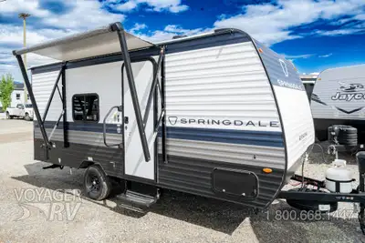 Located in Winfield, BC Call or Text 250-766-4607 Voyager RV Centre 1-800-668-1447 Proven Package: P...