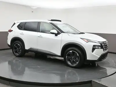 The Rogue stands out with sleek styling, a refined and roomy interior, and advanced tech.Its fuel-ef...