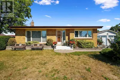 OPEN HOUSE -SUN FROM 12PM-2-PM! This beautifully maintained 3-bedroom, 2-bath home offers modern upd...