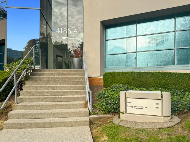 Office space for rent for 4 persons in Still Creek Dr Burnaby in Commercial & Office Space for Rent in Burnaby/New Westminster - Image 4