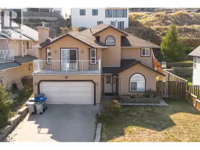 Perfect for big family or investment. Almost 3,000 Sqft of living space in great Aberdeen neighborho...