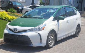2016 Toyota Prius V