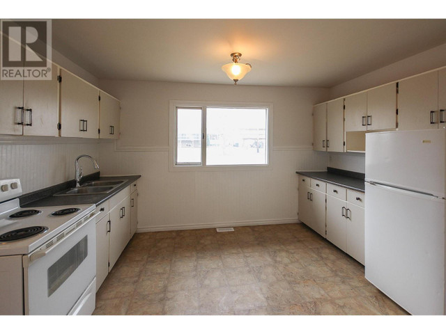 1504 116 Avenue Dawson Creek, British Columbia in Houses for Sale in Dawson Creek - Image 3