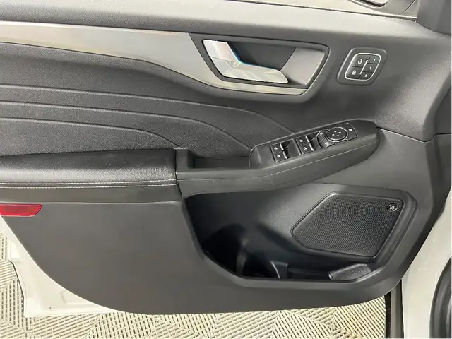 2021 Ford Escape Titanium Hybrid AWD - FACTORY WARRANTY/NO ACCID in Cars & Trucks in Winnipeg - Image 9
