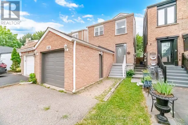121 Bob O'link Avenue Vaughan (Glen Shields), Ontario, photo 2 of 4