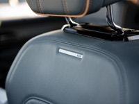 FULLY LOADED! HUGE VALUE! ---------------------------------------- 4x4, 3.0L Twin Turbo Hurricane, A... (image 4)