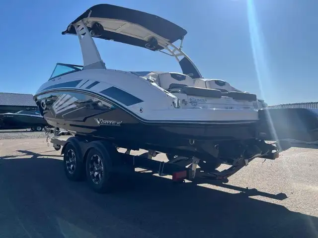 2019 DIVERS/AUTRES CHAPARRAL VRX2430 in Powerboats & Motorboats in Lac-Saint-Jean - Image 20