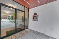 Sundowner Apartments is located in Vancouver's West End. Only two blocks from beautiful English Bay... (image 4)