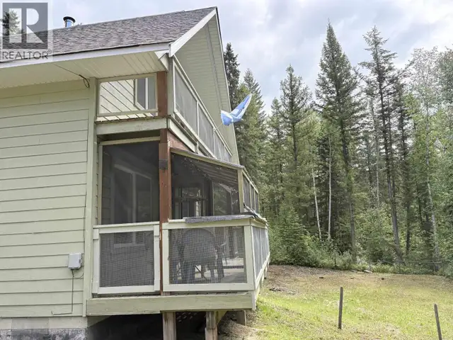 3557 CANDLE DRIVE Canim Lake, British Columbia in Houses for Sale in 100 Mile House - Image 9